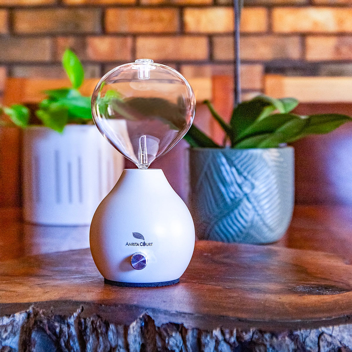 Hour Glass Nebulising Diffuser, White, Waterless